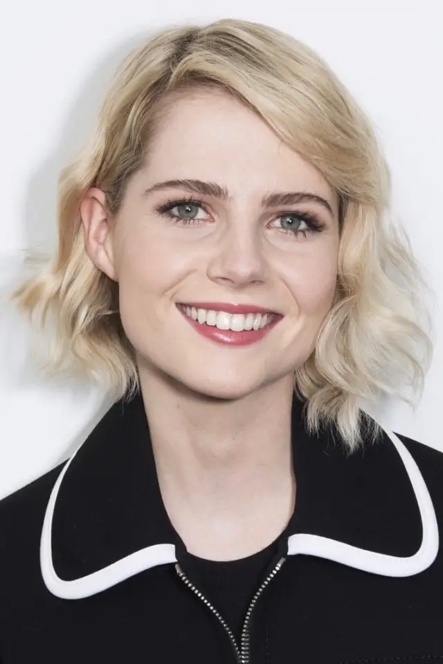 Zdjęcie Lusi Bojnton (Lucy Boynton)