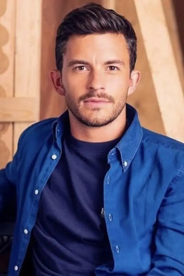 Zdjęcie Jonathan Bailey