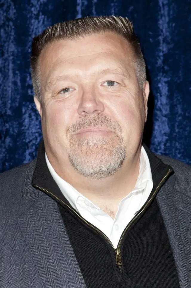 Zdjęcie Joel McKinnon Miller