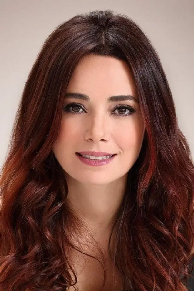 Zdjęcie  (Özgü Namal)