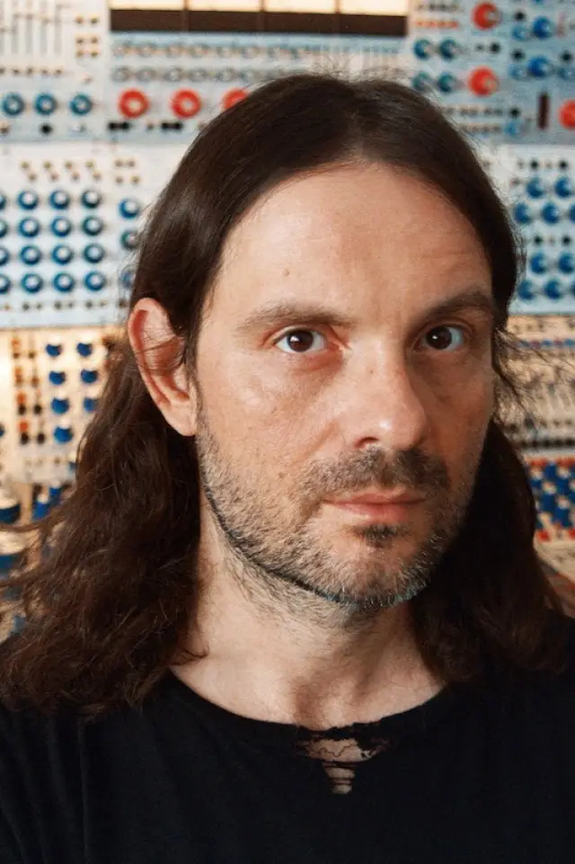 Zdjęcie  (Alessandro Cortini)
