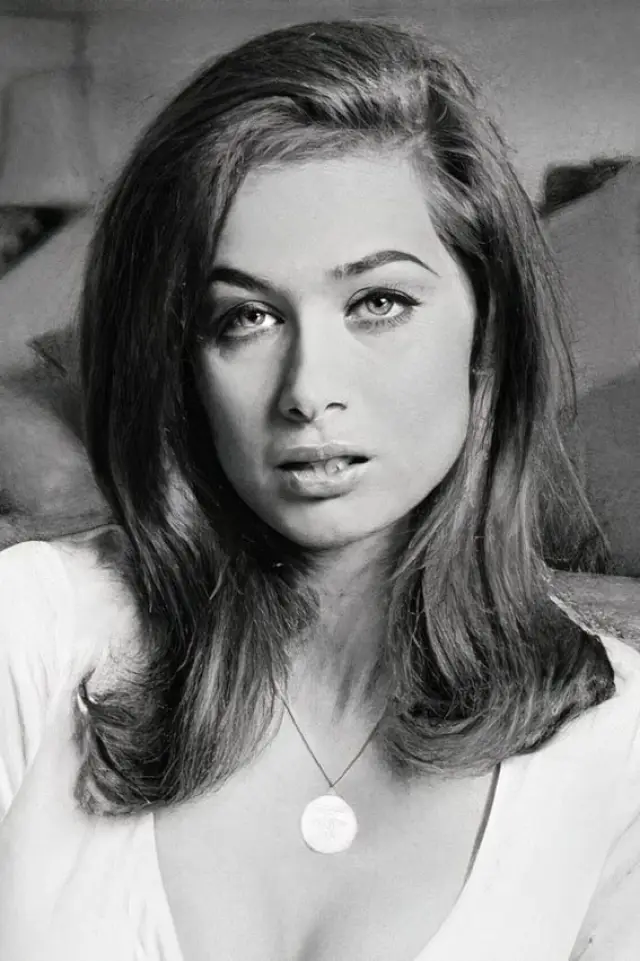 Zdjęcie Valerie Leon