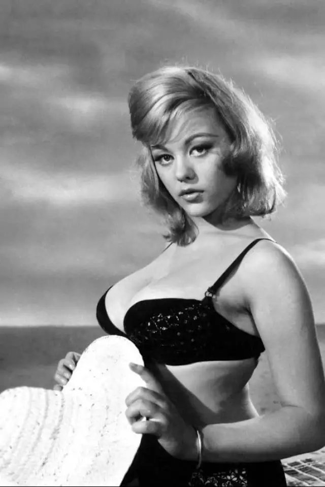 Zdjęcie Margaret Nolan (Margaret Nolan)