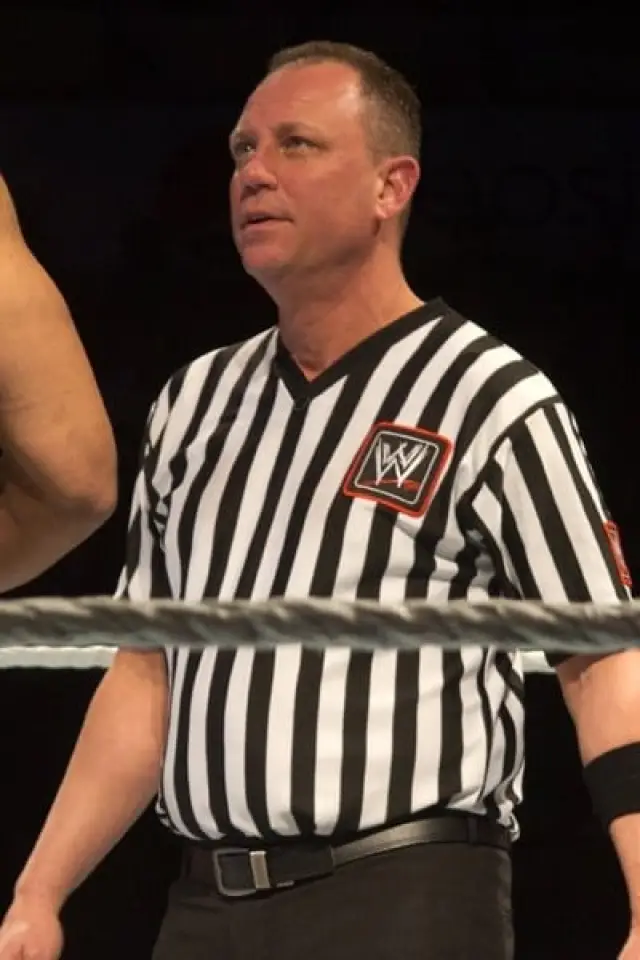 Zdjęcie  (Mike Chioda)
