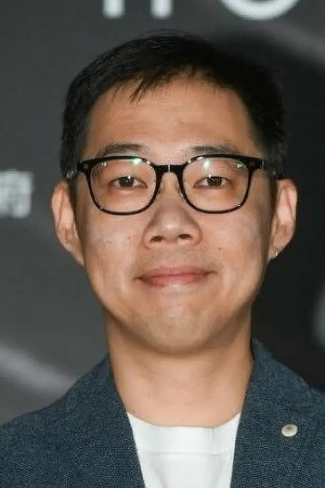 Zdjęcie  (Tom Lin)
