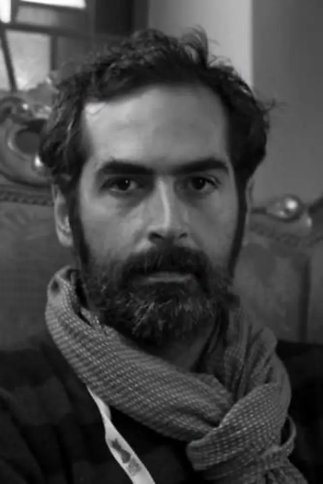 Zdjęcie Yibrán Asuad