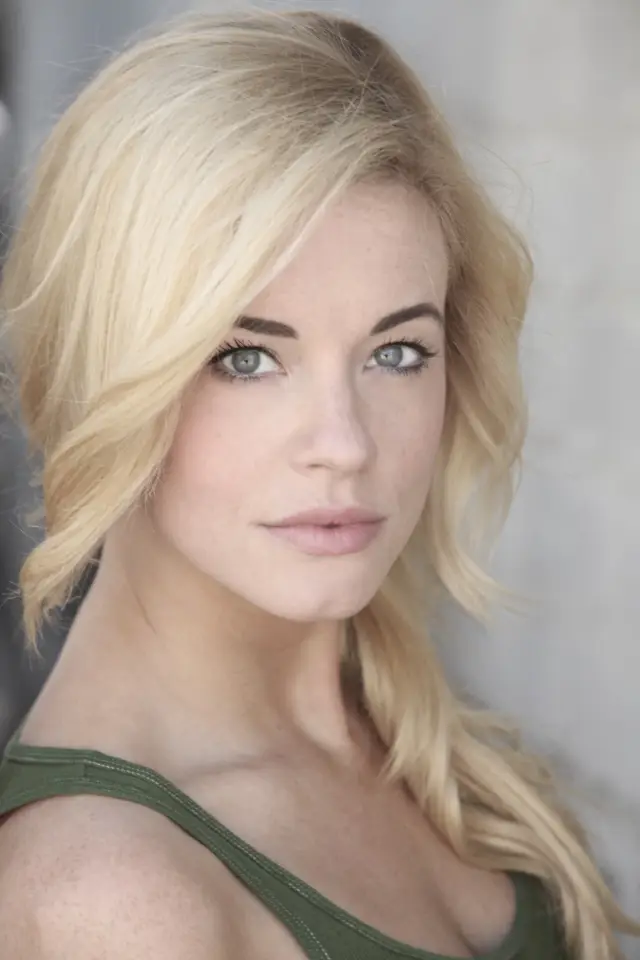 Zdjęcie  (Molly Burnett)
