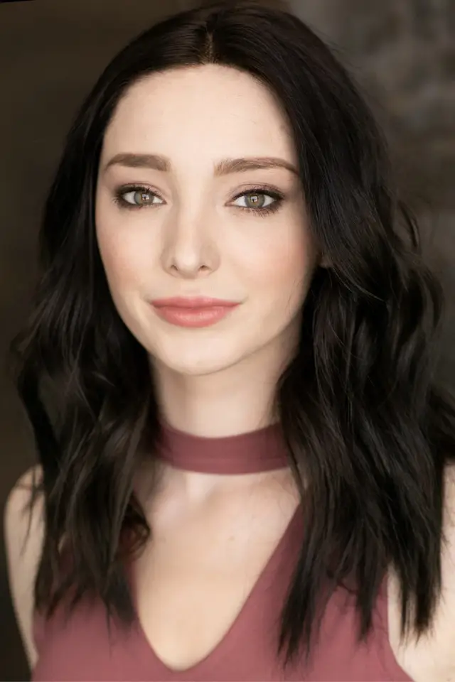 Zdjęcie Emma Dumont