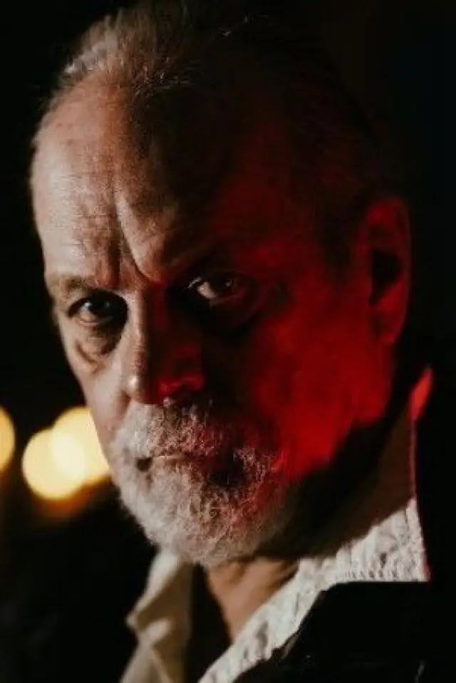 Zdjęcie  (James Avalon)
