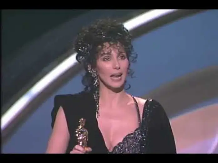 Wideo do filmu Wpływ księżyca — Cher Wins Best Actress | 60th Oscars (1988)