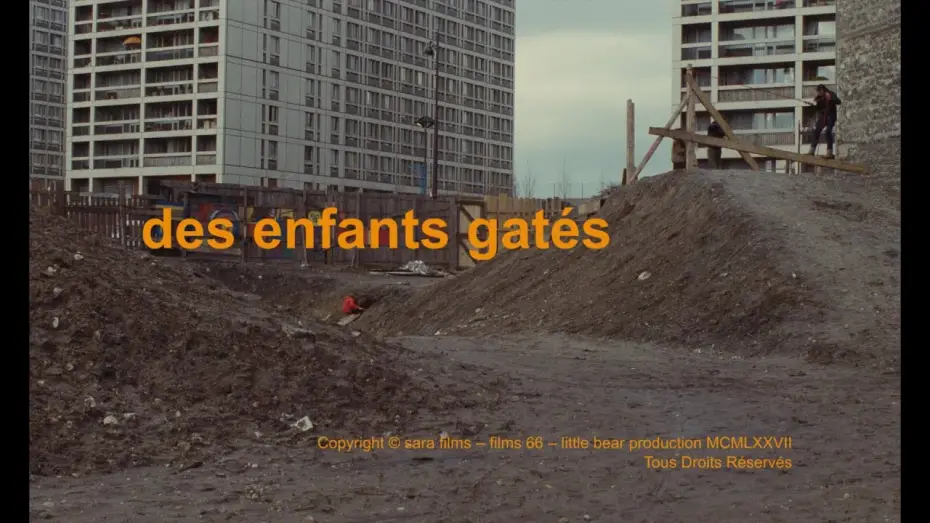 Wideo do filmu Des enfants gâtés — Des enfants gâtés (1977) - Générique début HD