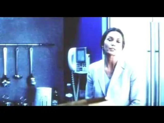 Wideo do filmu Dom Glassów — The Glass House-Trailer [Deutsch]