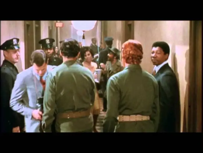 Wideo do filmu Topaz — Topaz - Trailer