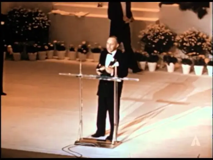 Wideo do filmu Amerykanin w Paryżu — An American in Paris Wins Best Picture: 1952 Oscars