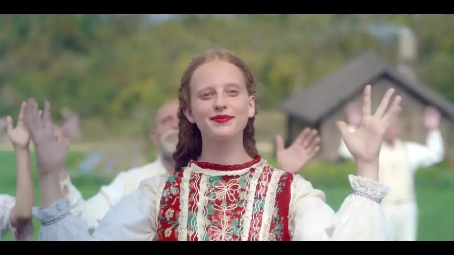 Wideo do filmu Midsommar. W biały dzień — UK TV Spot 4
