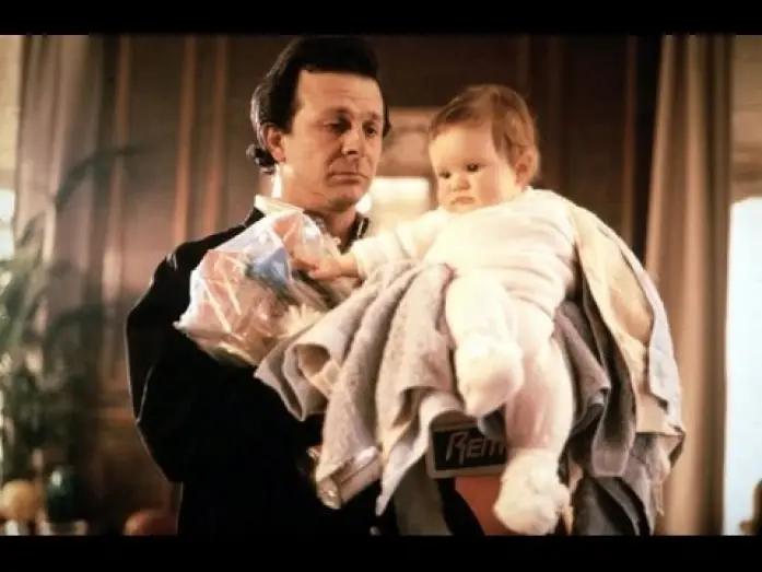 Wideo do filmu 3 Hommes et un couffin — Das französische Original: DREI MÄNNER UND EIN BABY - Trailer (1985)