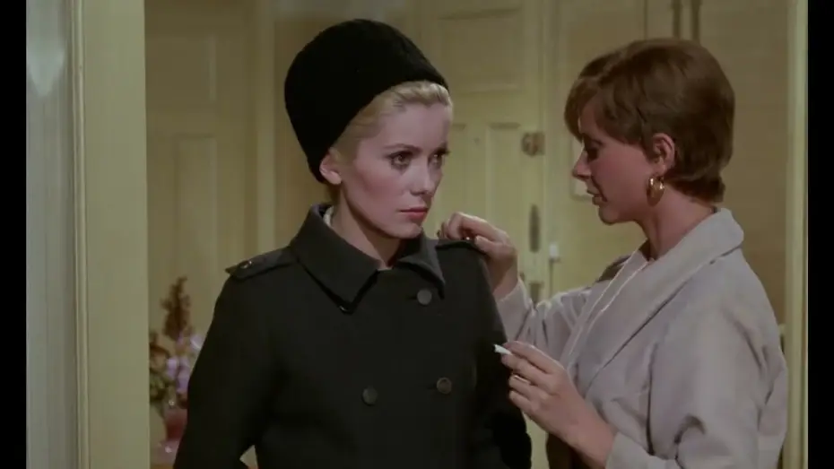 Wideo do filmu Piękność dnia — BELLE DE JOUR | Extrait - Le contrat