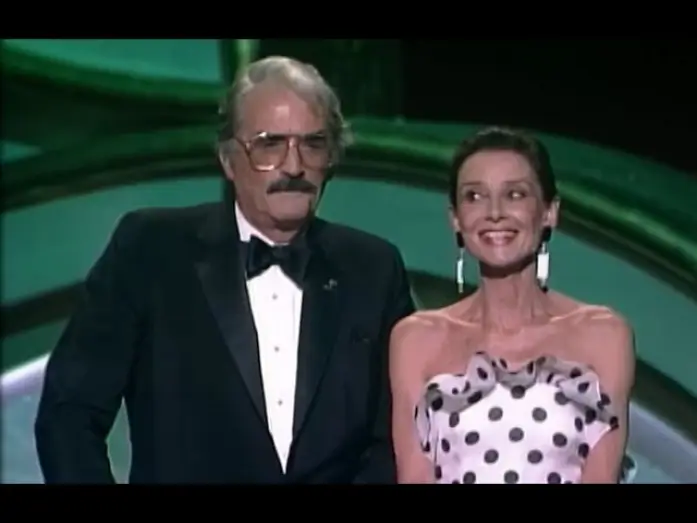 Wideo do filmu Ostatni cesarz — The Last Emperor and Moonstruck Win Writing Awards: 1988 Oscars