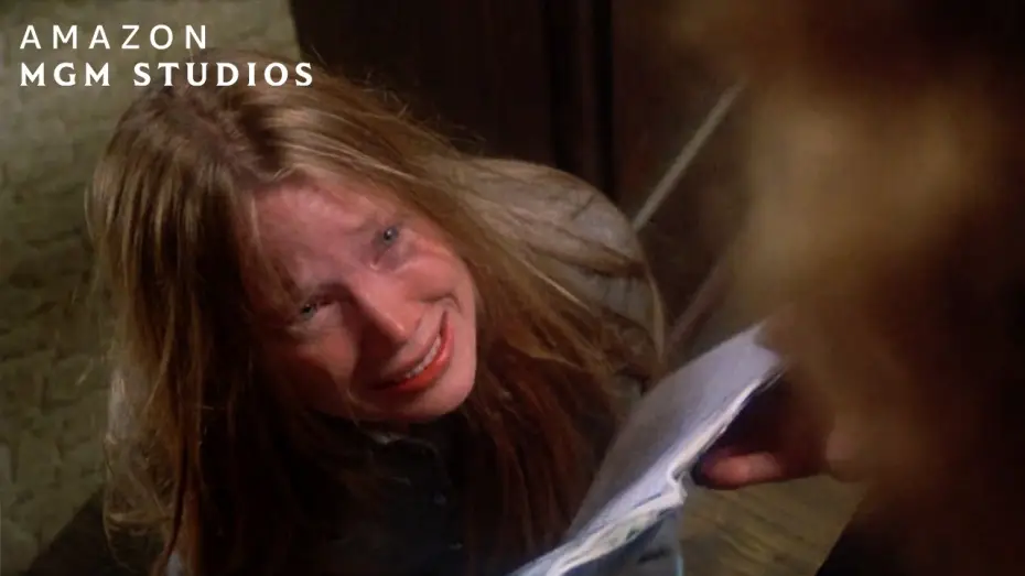 Wideo do filmu Carrie — "You're A Woman Now"