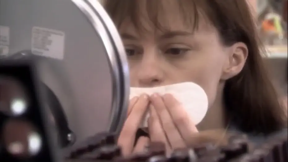 Wideo do filmu Carrie — Carrie (2002) - Norma talks to Police, Chris talks to Carrie, Sue helps Carrie
