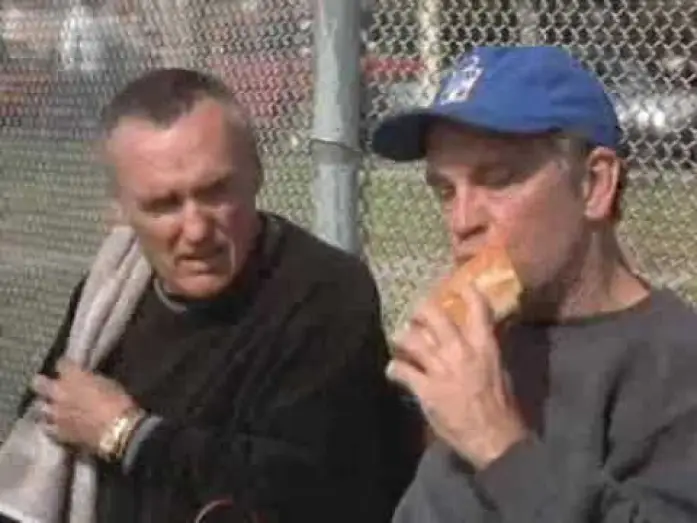 Wideo do filmu Synowie Mafii — John Malkovich - 2001 Knockaround Guys Trailer