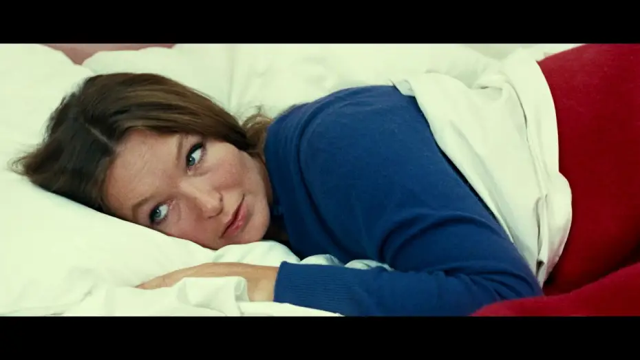 Wideo do filmu 2 ou 3 choses que je sais d'elle — Deux ou trois choses que je sais d'elle un film - Bande Annonce VF