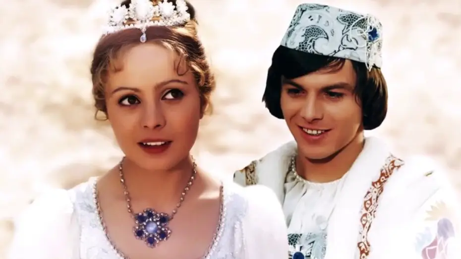 Wideo do filmu Trzy orzeszki dla Kopciuszka — Drei Haselnüsse für Aschenbrödel Trailer