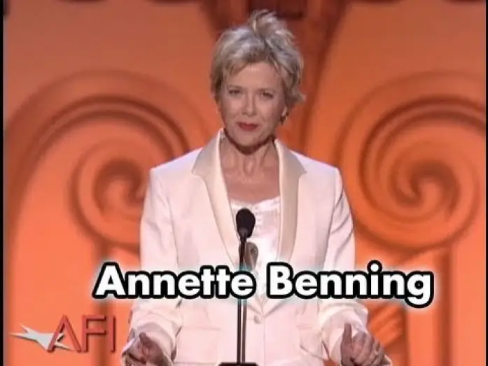 Wideo do filmu Prezydent - Miłość w Białym Domu — Annette Benning On Working With Michael Douglas In THE AMERICAN PRESIDENT