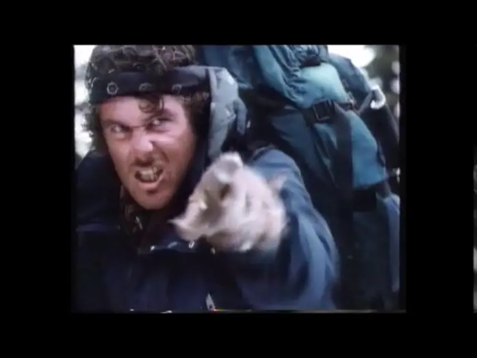 Wideo do filmu W pogoni za śmiercią — Deadly Pursuit Trailer 1988 (VHS Capture)