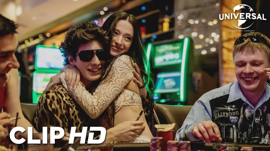 Wideo do filmu Anora — Clip en español - La pandilla de Ivan llega a Las Vegas
