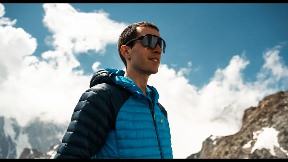 Wideo do filmu The Thin Air Between — THE THIN AIR BETWEEN (TRAILER)