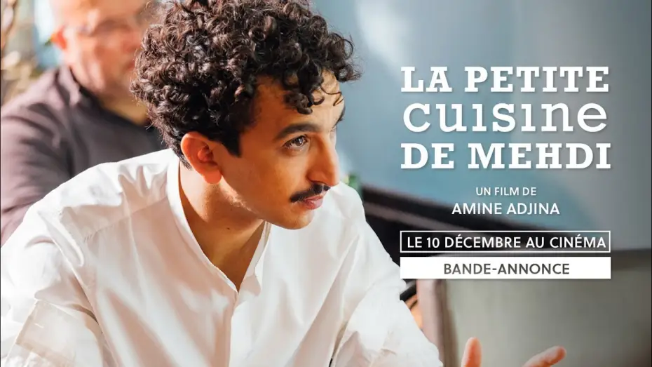 Wideo do filmu La petite cuisine de Mehdi — LA PETITE CUISINE DE MEHDI de Amine Adjina - Bande-annonce - au cinéma le 10 décembre 2025