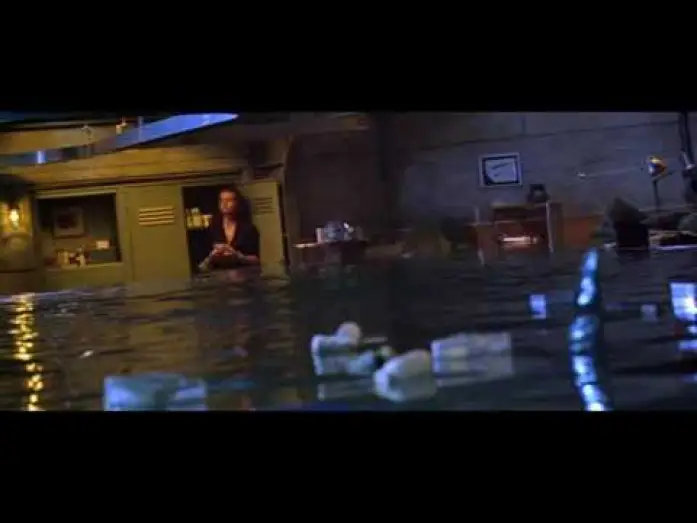 Wideo do filmu Deep Blue — Blu Profondo - Deep Blue Sea - Trailer Americano (1999)