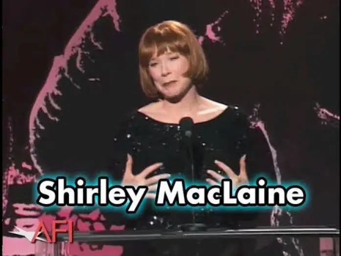 Wideo do filmu Czułe słówka — Shirley MacLaine Says Jack Nicholson Is "Channeling"