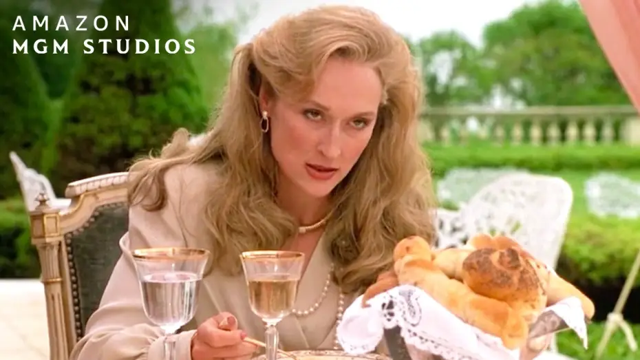 Wideo do filmu Diablica — A Nice Family Dinner