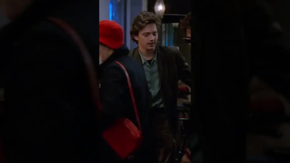 Wideo do filmu Ognie św. Elma — The “Brat Pack” Hanging Out at Saint Elmo’s Bar (Scene)