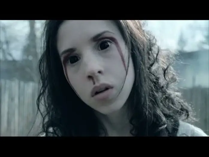 Wideo do filmu Zdjęcia Ginger III: Początek — Ginger Snaps 3: El origen (Trailer)
