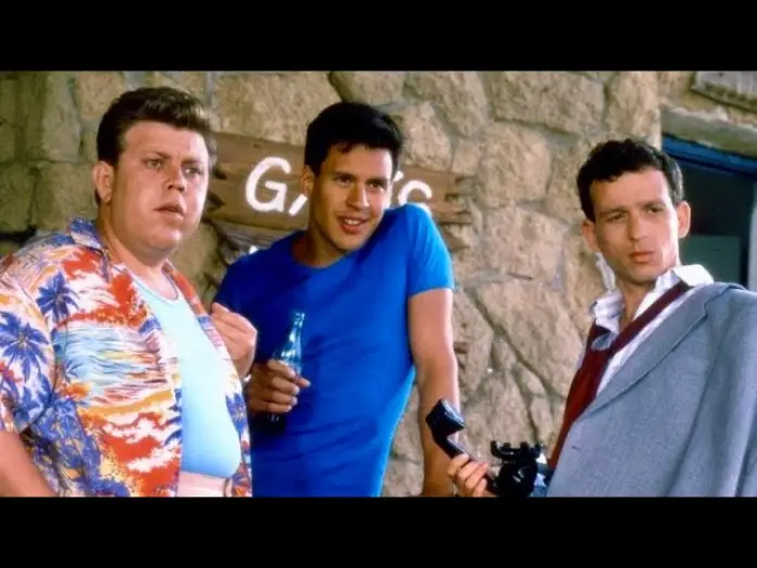 Wideo do filmu Lody na patyku 8: Letni blues — Trailer EIS AM STIEL 8. TEIL - SUMMERTIME BLUES (1988, Zachi Noy, Jonathan Sagall, Jesse Katzur)