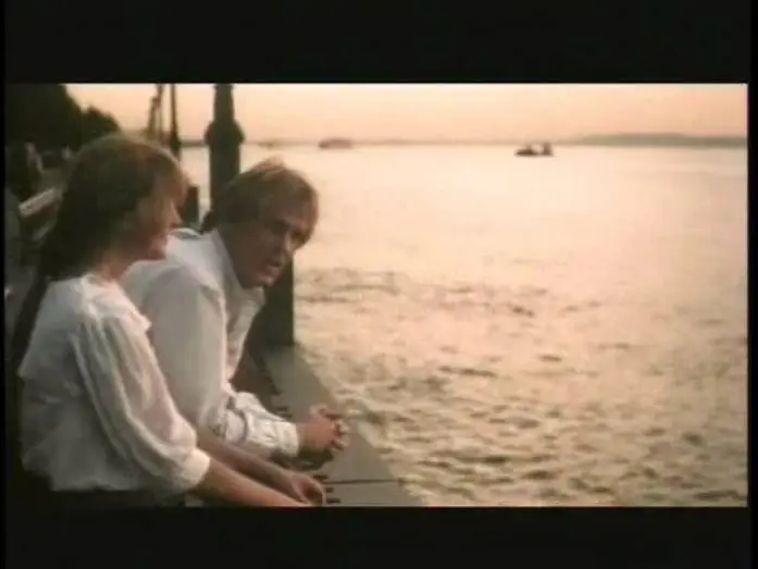 Wideo do filmu Książę przypływów — "The Prince of Tides" - LONGER SCENE! - Tom & Savannah (at the seaport)