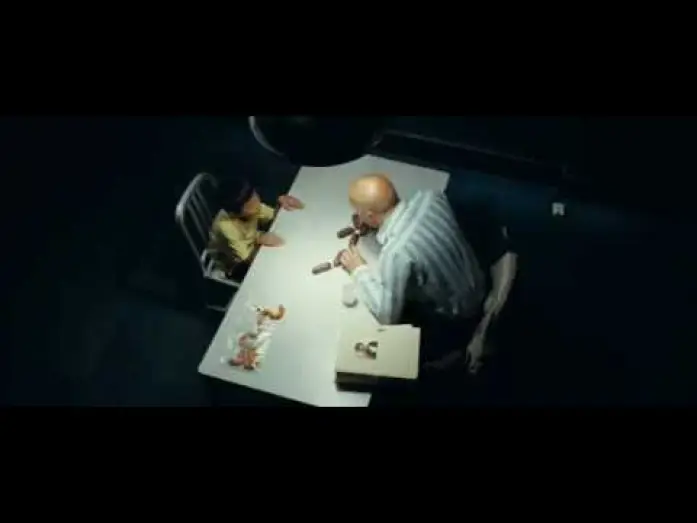 Wideo do filmu Ich dwóch i Paryż — Seul Two la scène de l'interrogatoire