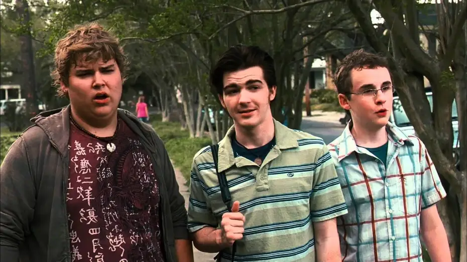 Wideo do filmu Studenci — College Official Trailer #1 - Andrew Caldwell Movie (2008) HD