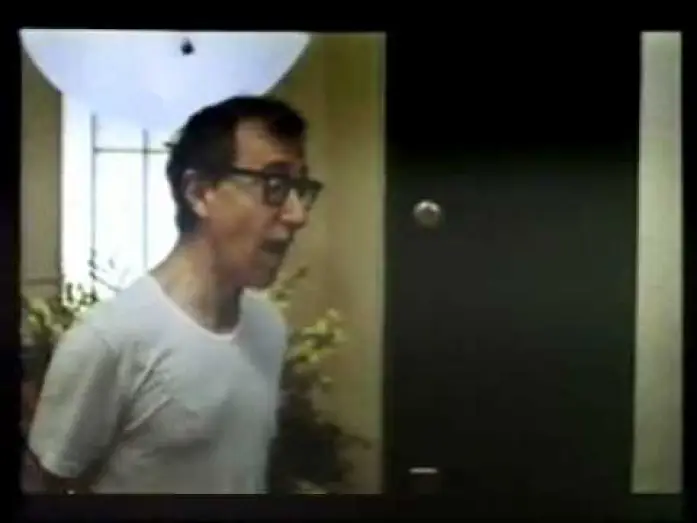 Wideo do filmu Tajemnica morderstwa na Manhattanie — MISTERIOSO OMICIDIO A MANHATTAN (1994) Woody Allen - Trailer Cinematografico