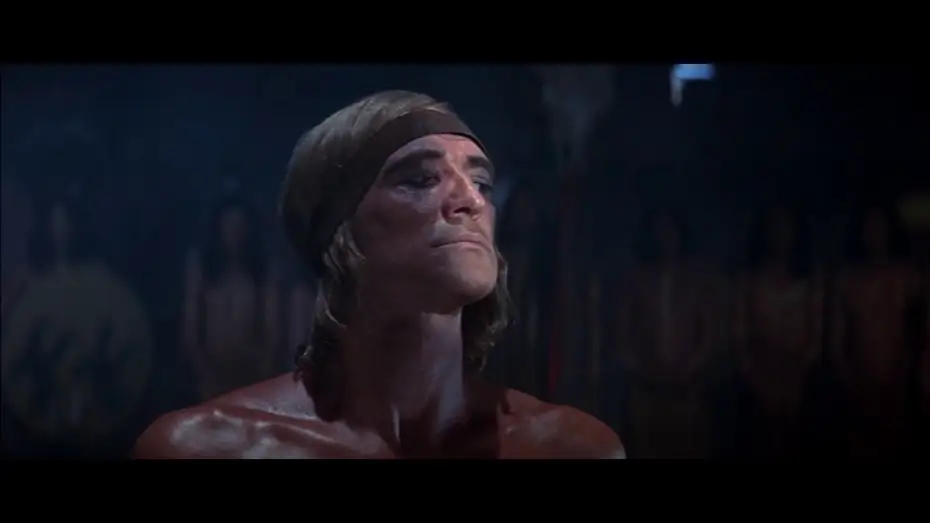 Wideo do filmu Człowiek zwany Koniem — Un homme nommé cheval - Bande Annonce [VOST]