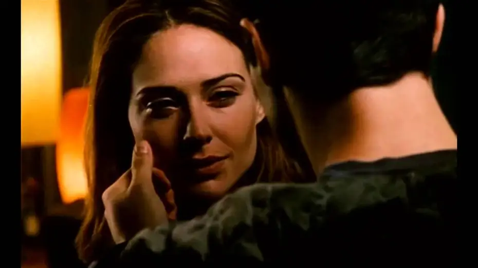 Wideo do filmu Dziewczyny i chłopaki — BOYS GIRLS & A KISS Trailer - Deutsch (2000)