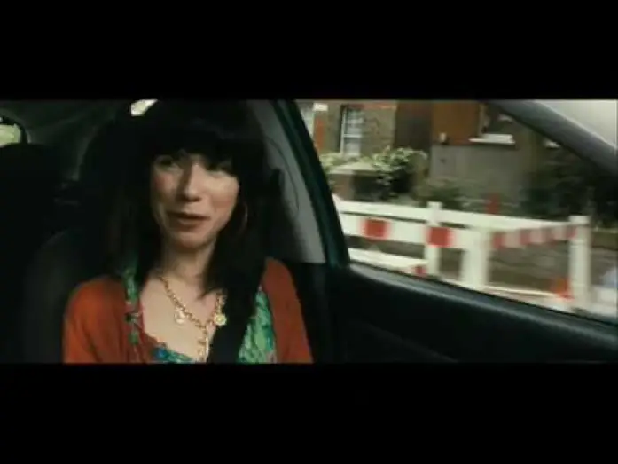 Wideo do filmu Happy-Go-Lucky, czyli co nas uszczęśliwia — Official UK Trailer