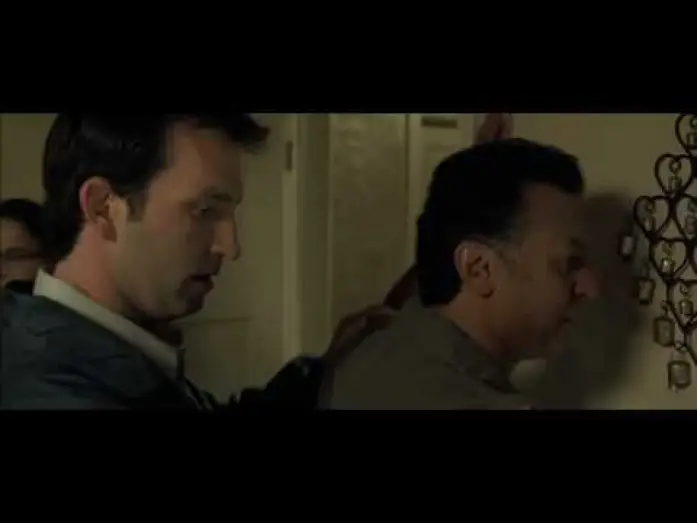 Wideo do filmu Ścigani — CROSSING OVER Trailer