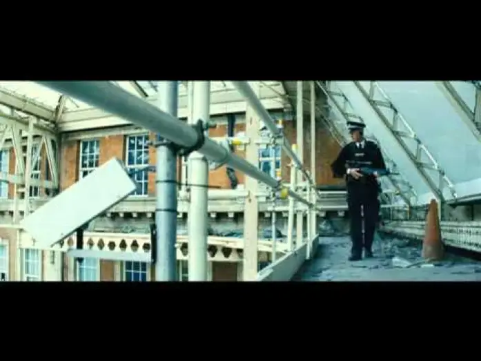 Wideo do filmu Drogi Osamo — Blown Apart | Deutscher Trailer