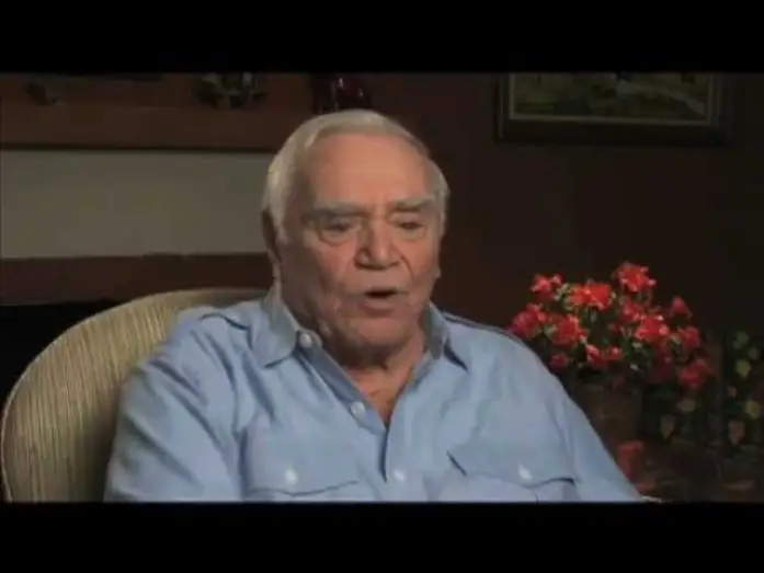 Wideo do filmu Marty — Ernest Borgnine discusses winning an Oscar for "Marty" - EMMYTVLEGENDS.ORG
