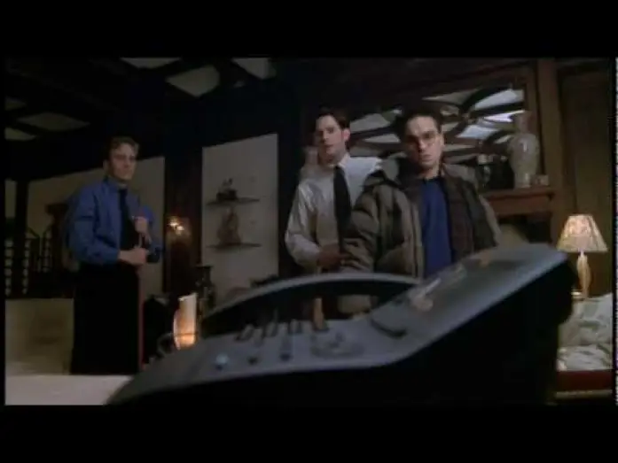 Wideo do filmu Pokerowa zagrywka — Suicide Kings Trailer (1997)