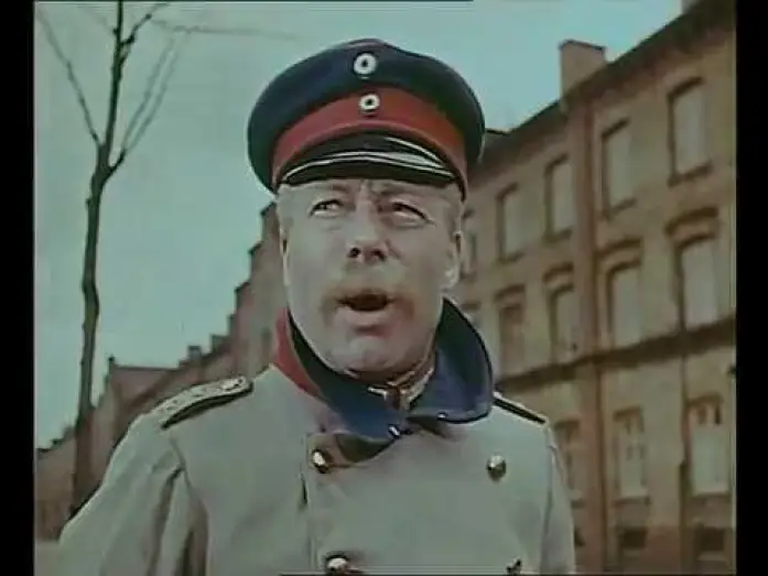 Wideo do filmu Der Hauptmann von Köpenick — Heinz Rühmann in 'Der Hauptmann von Köpenick | 1956 | Jetzt auf DVD! | Filmjuwelen